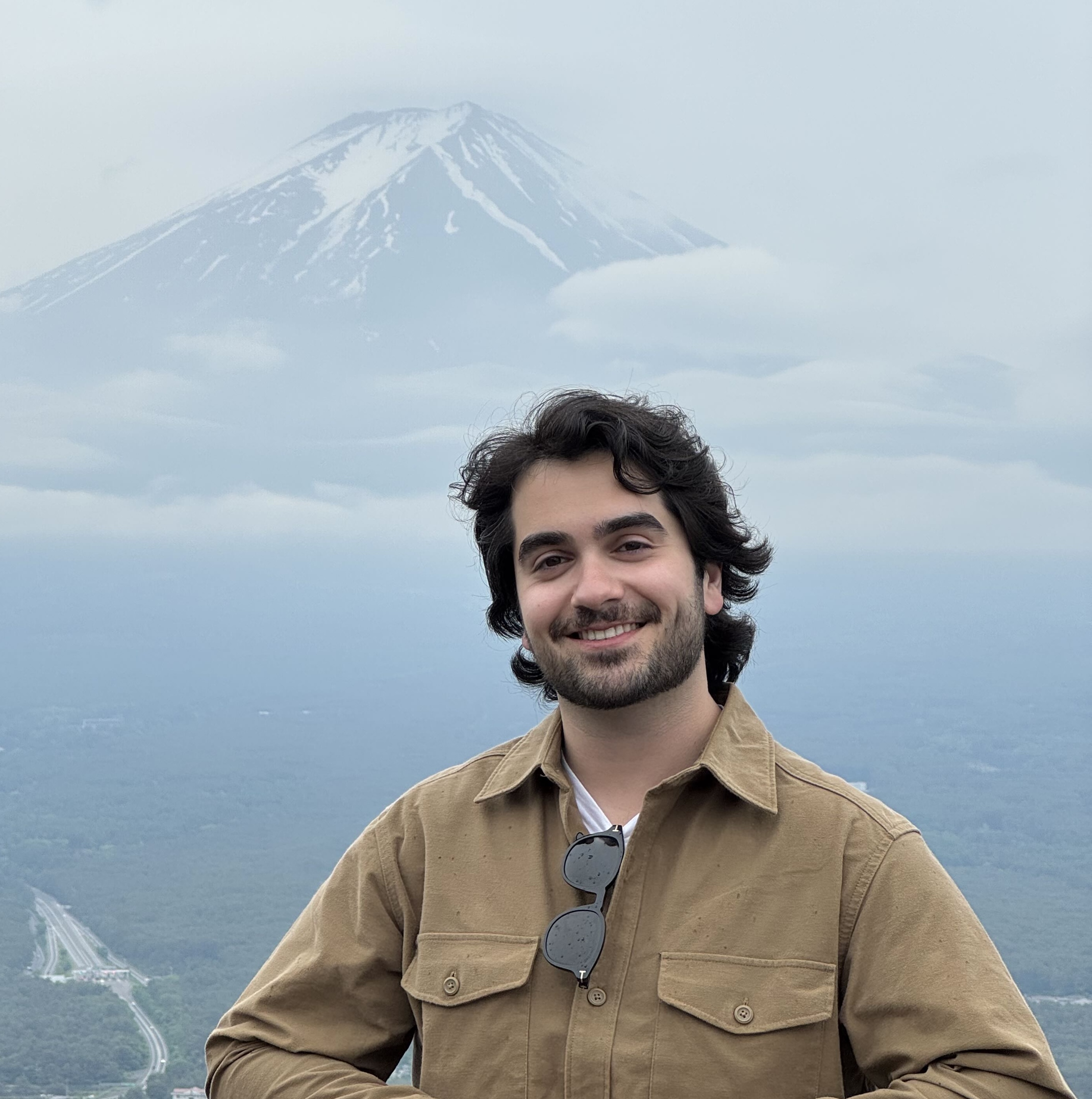 Farzan_Fuji.jpg